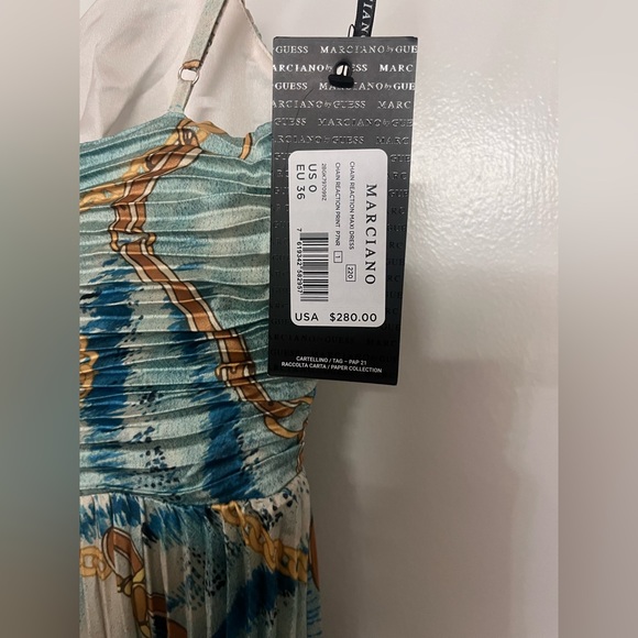 Guess By Marciano Chain Reaction Pleated Maxi Long Wedding Dress Size 0 / 36 - Picture 4 of 4